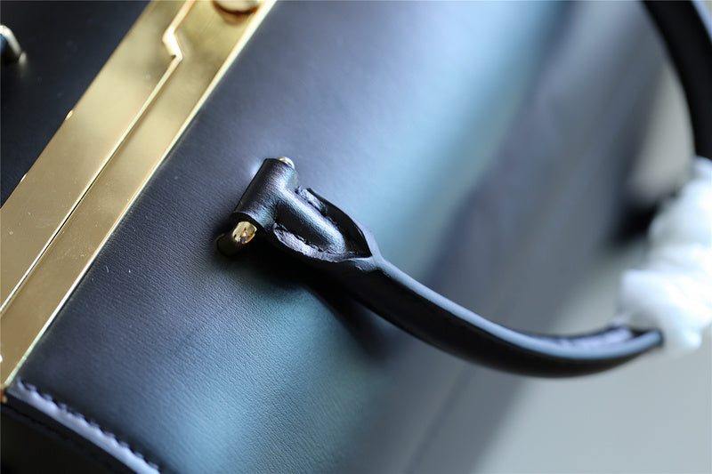 I W Fashion Lu-Vi bags - 8165