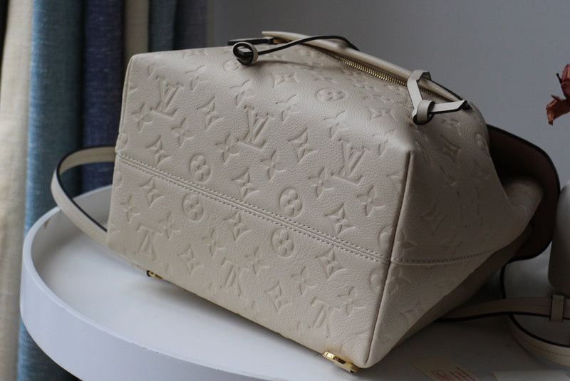 LOV2 Bags - Luxurious Bags  2823