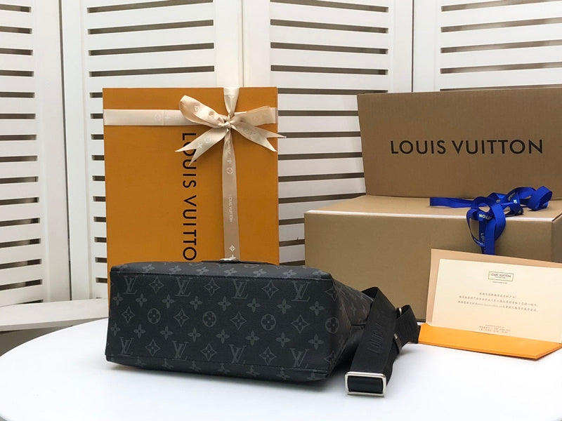 I W Fashion Lu-Vi bags - 17648