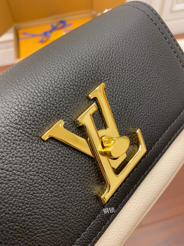 I W Fashion Lu-Vi bags - 17234