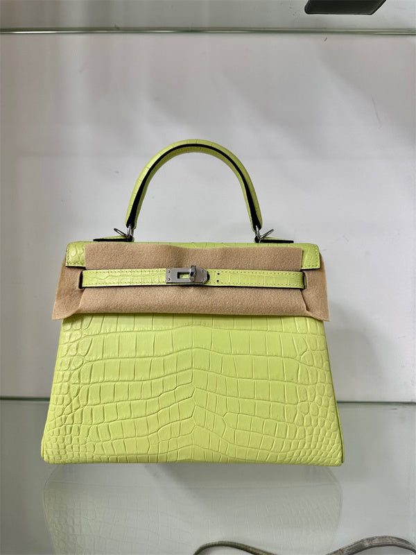 PHA - HMS Bags - 687