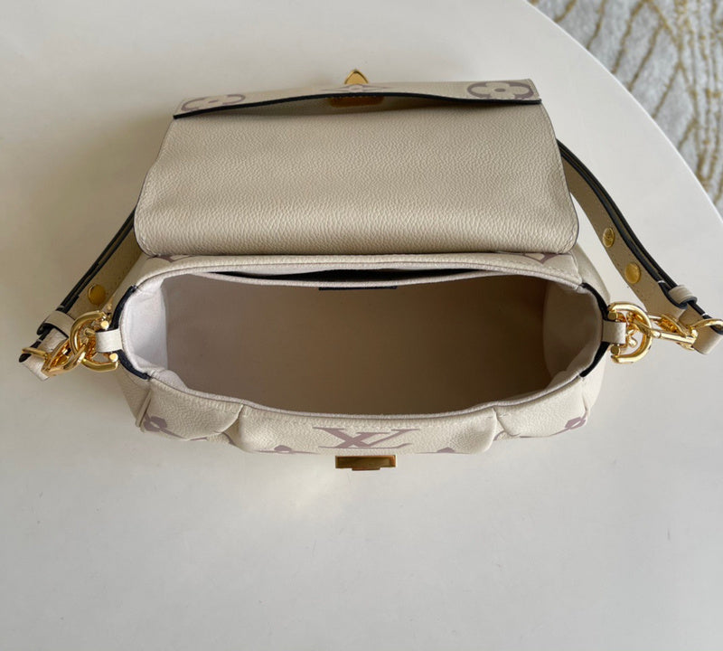 LOV2 Bags - Luxurious Bags  981