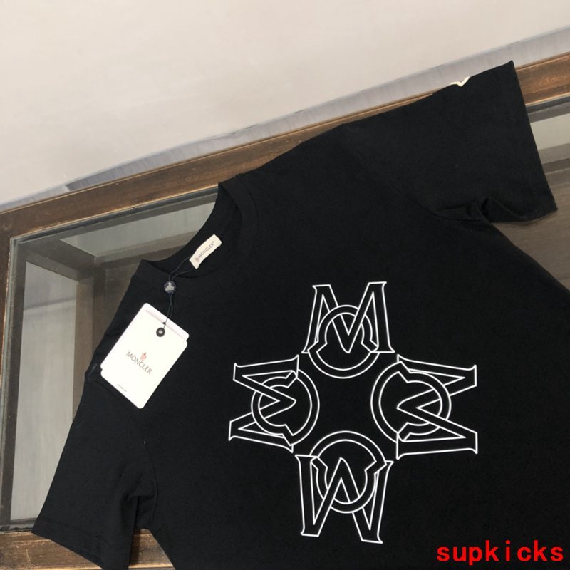 Moncler Luxury Cloth