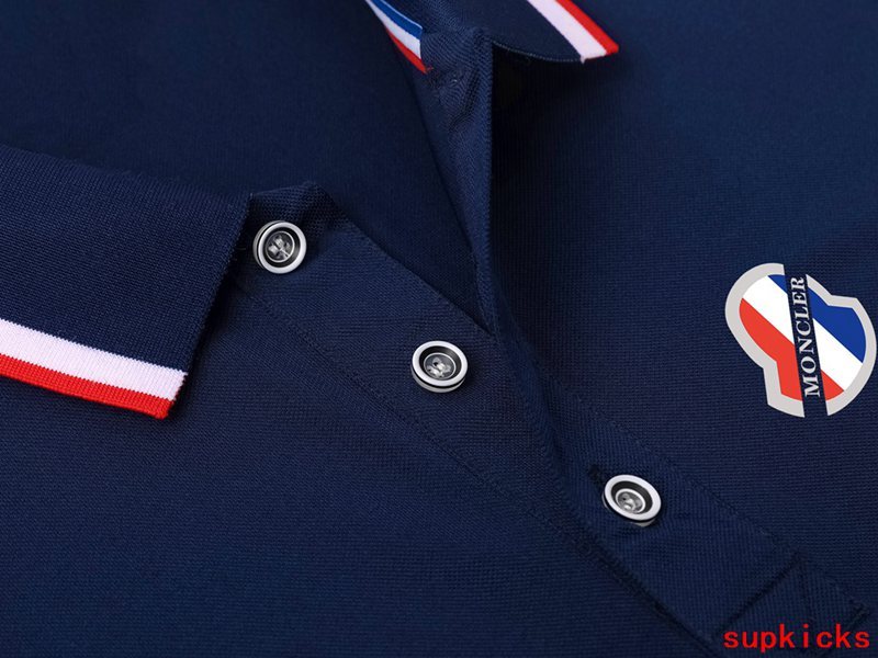 Moncler Luxury Cloth