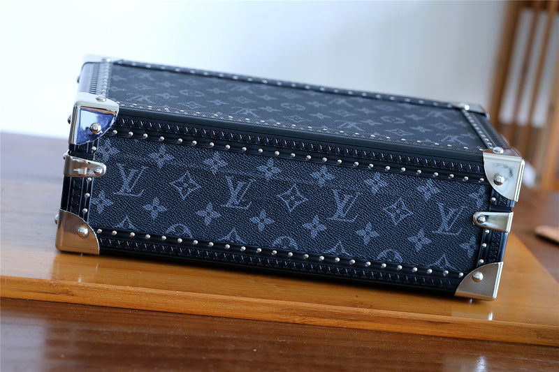 I W Fashion Lu-Vi bags - 11362