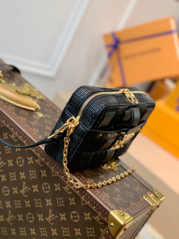 I W Fashion Lu-Vi Bags - 16700
