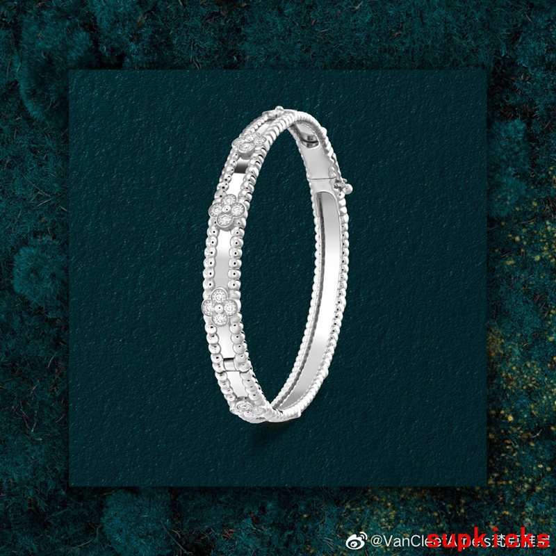 Van Cleef & Arples Jewelry