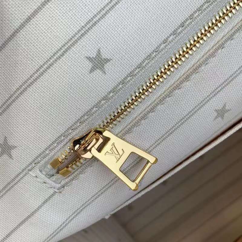LOV2 Bags - Luxurious Bags  510