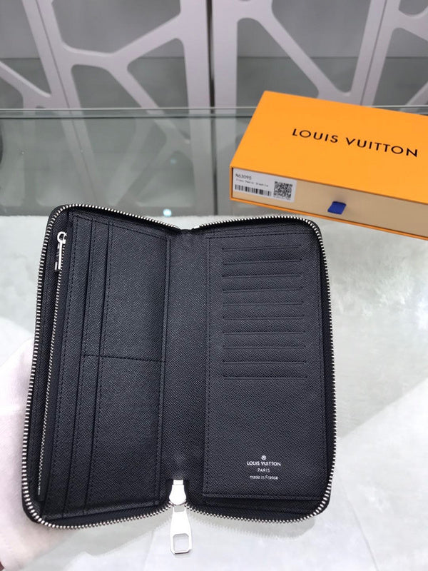I W Fashion Lu-Vi bags - 10861