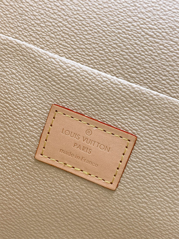 PHA - LOV Bags - 080