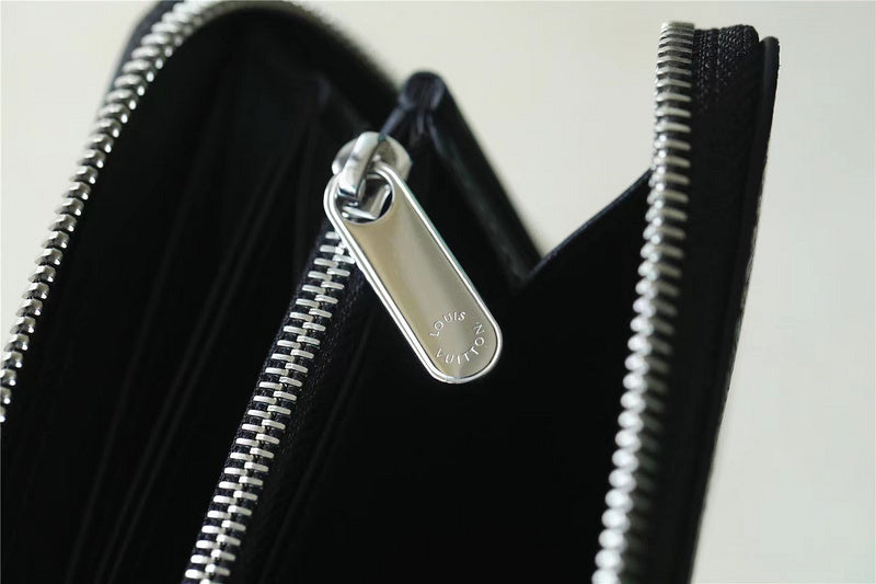 I W Fashion Lu-Vi bags - 8758