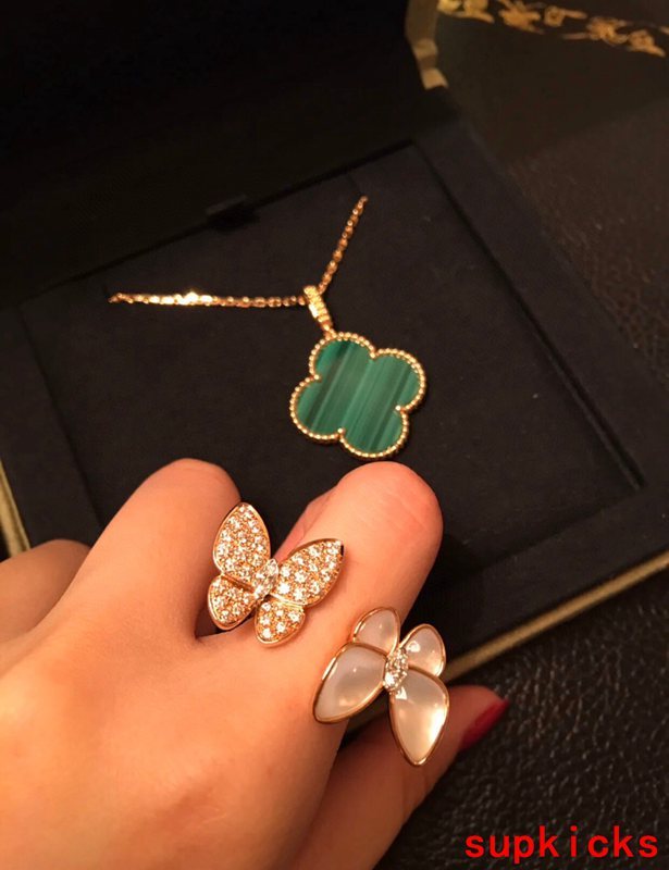 Van Cleef & Arples Jewelry