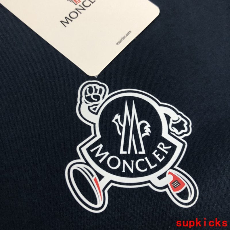 Moncler Luxury Cloth