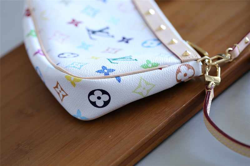 I W Fashion Lu-Vi bags - 9055