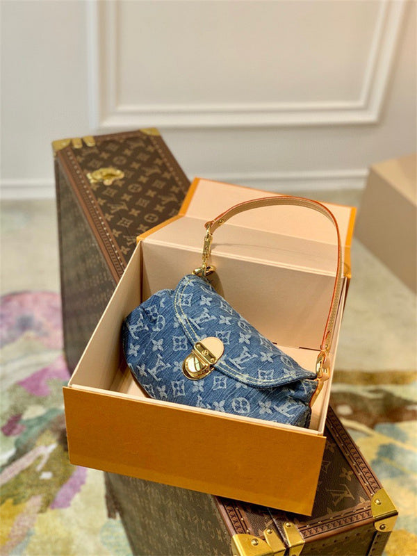 PHA - LOV Bags - 157