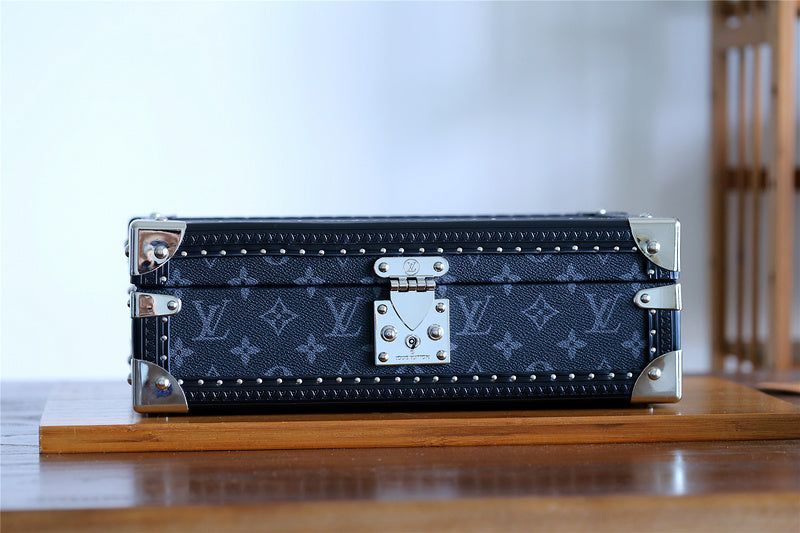 I W Fashion Lu-Vi bags - 11358