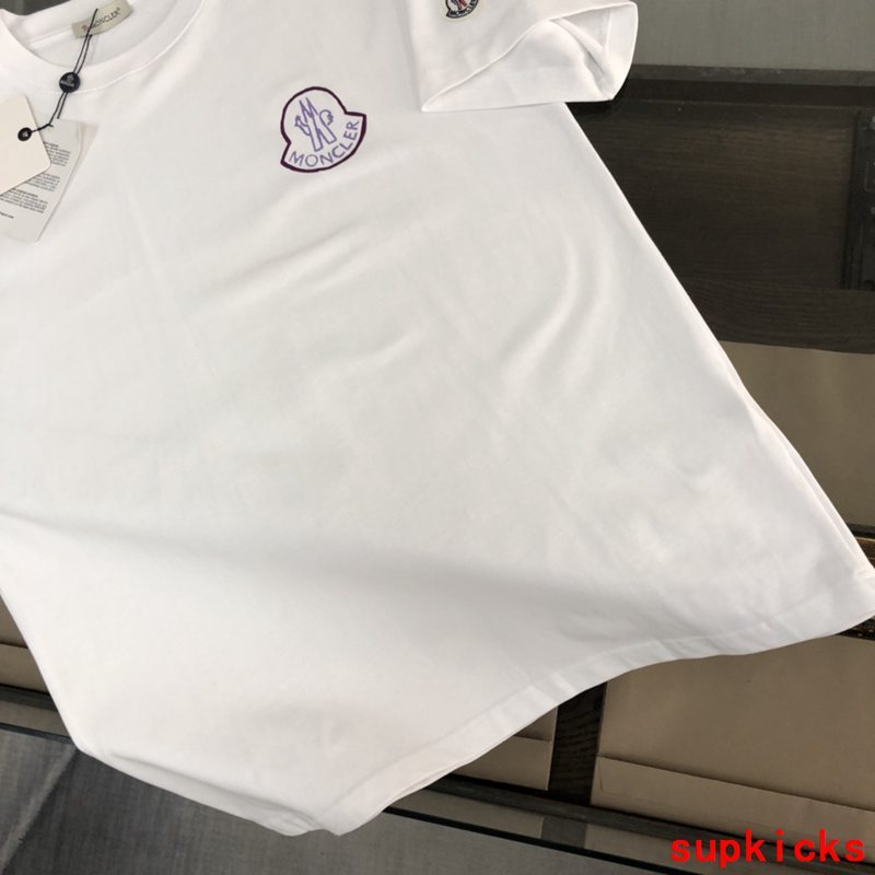 Moncler Luxury Cloth