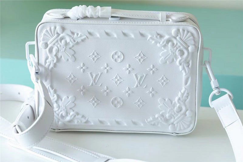 I W Fashion Lu-Vi bags - 9939