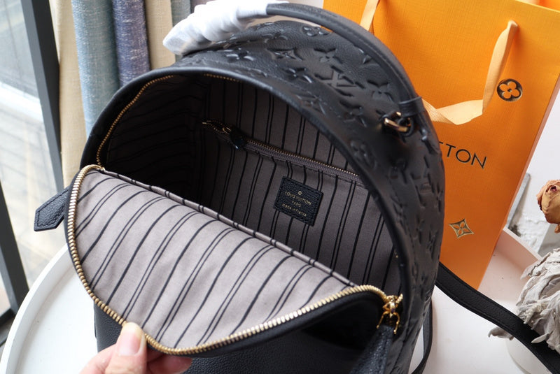 LOV2 Bags - Luxurious Bags  2828