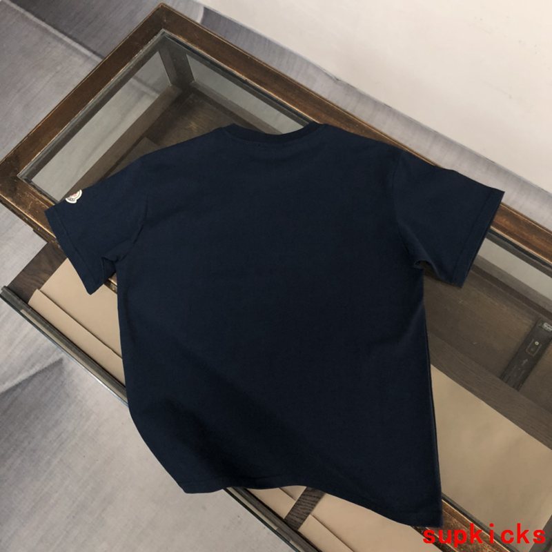 Moncler Luxury Cloth
