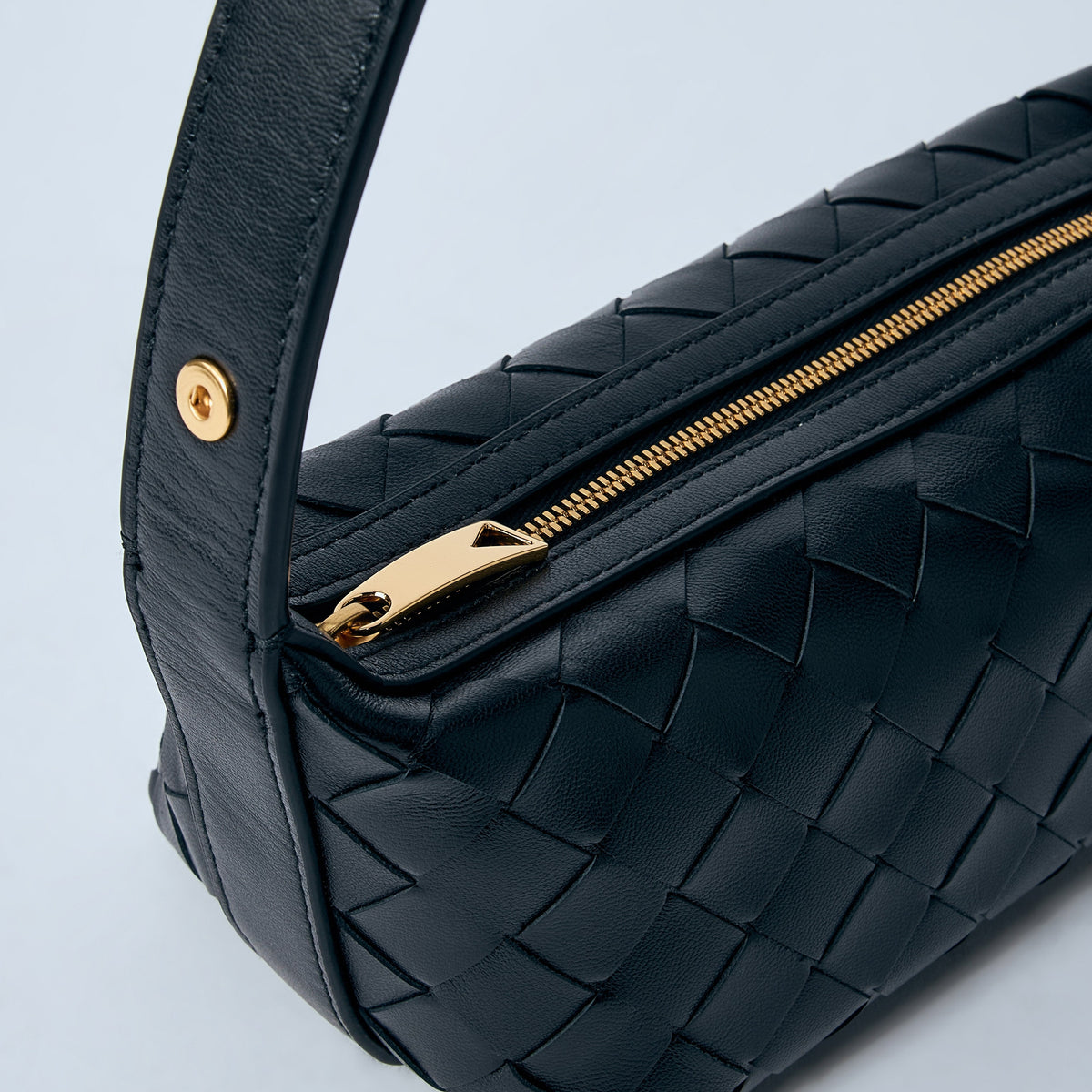 Bottega Veneta Women Mini Wallace Handbag