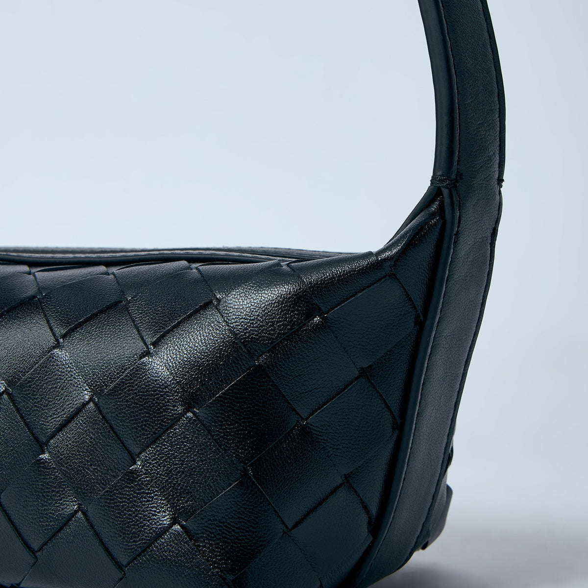 Bottega Veneta Women Mini Wallace Handbag