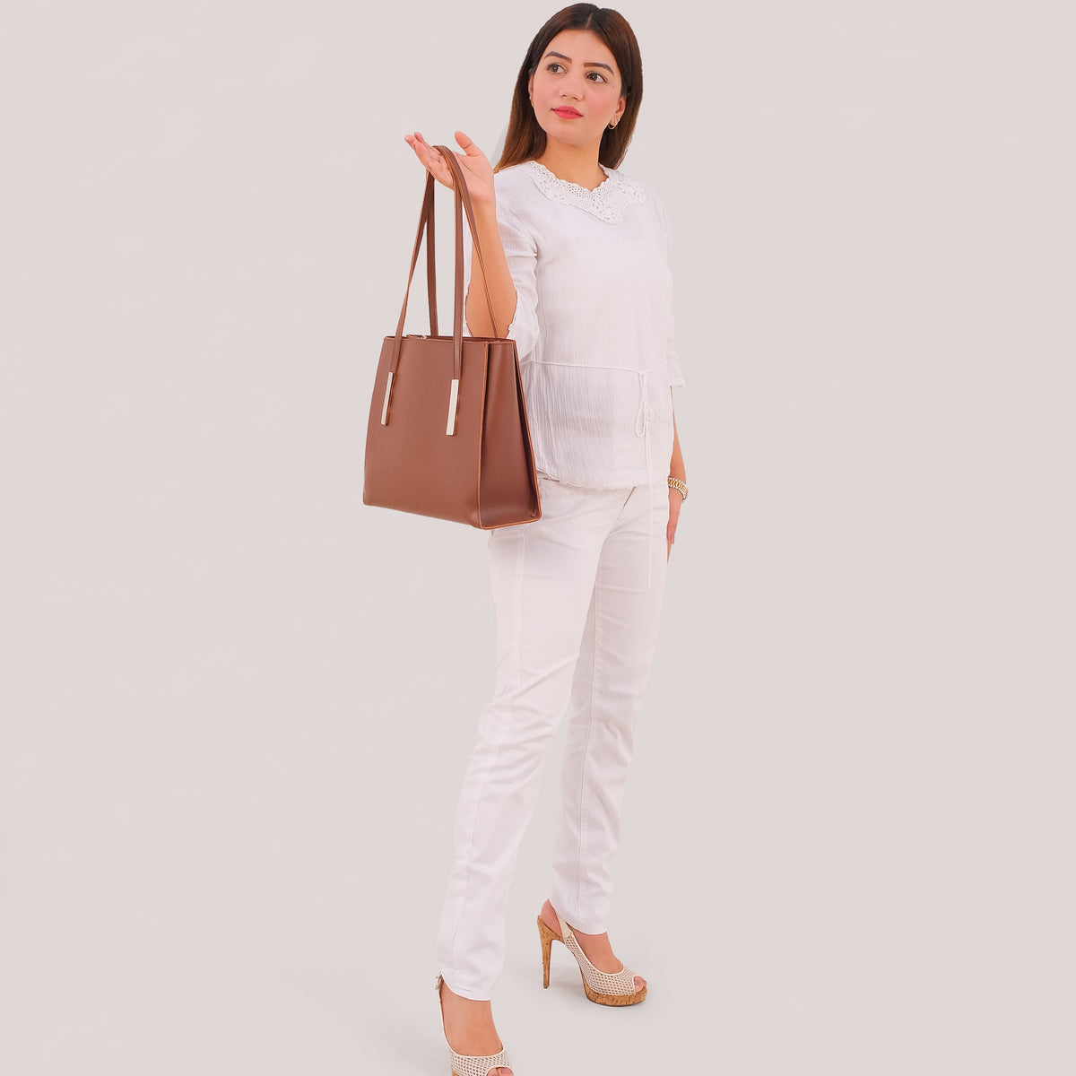 Brown zipper shoulder bag with long handle