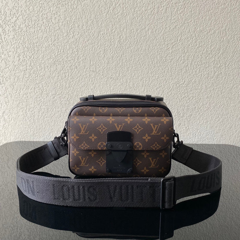 I W Fashion Lu-Vi bags - 17376