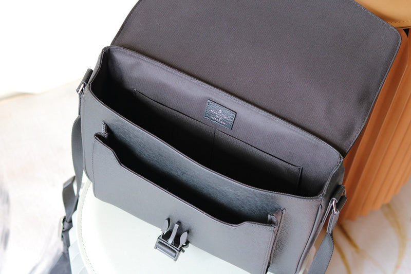 I W Fashion Lu-Vi bags - 17191