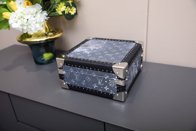 I W Fashion Lu-Vi bags - 9490