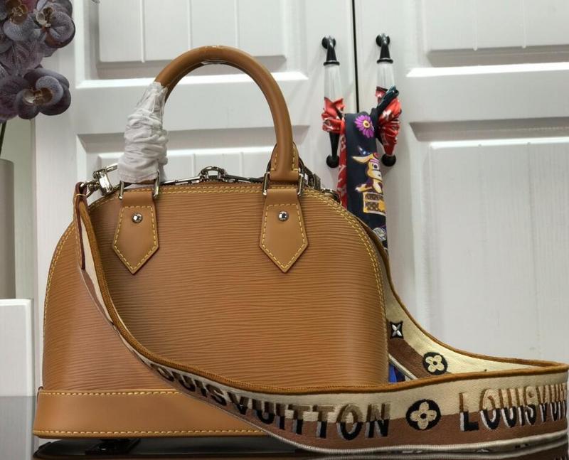 Chloe’s Picks - LOV Bags - 2435