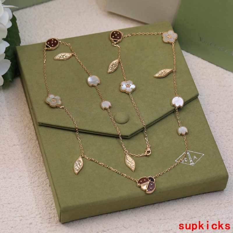 Van Cleef & Arples Jewelry