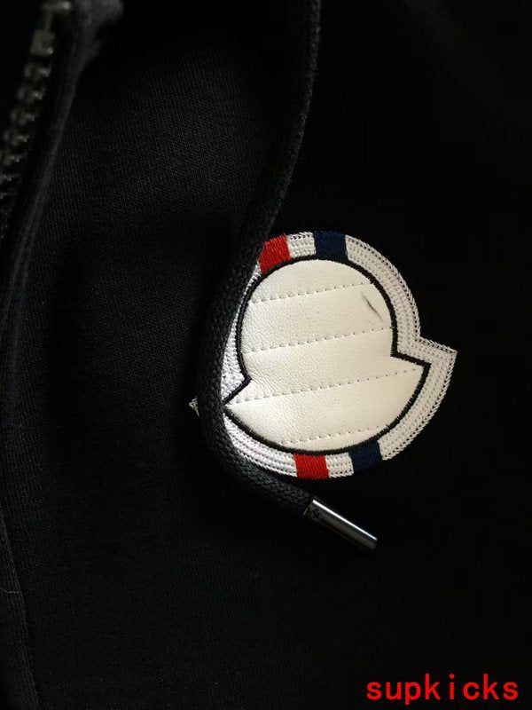 Moncler Luxury Cloth