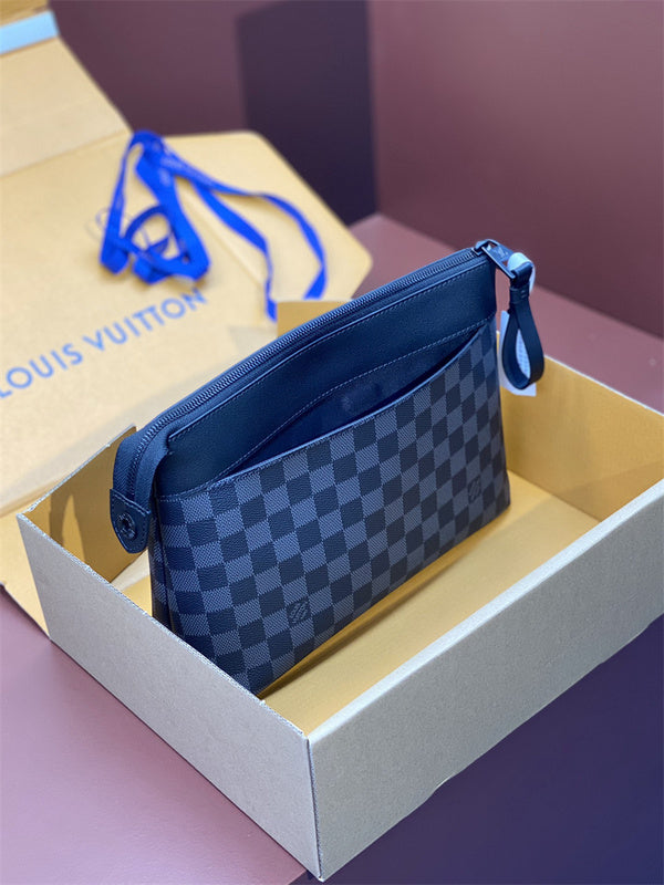 PHA - LOV Bags - 074