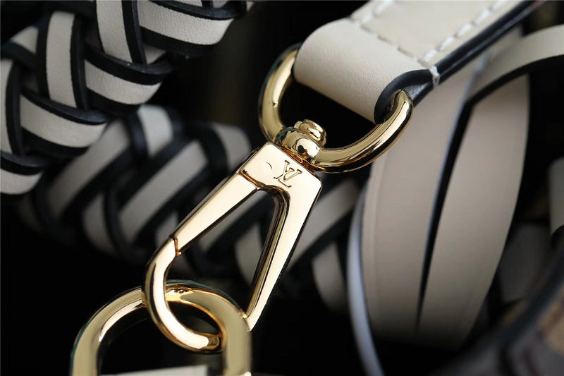 I W Fashion Lu-Vi bags - 8023