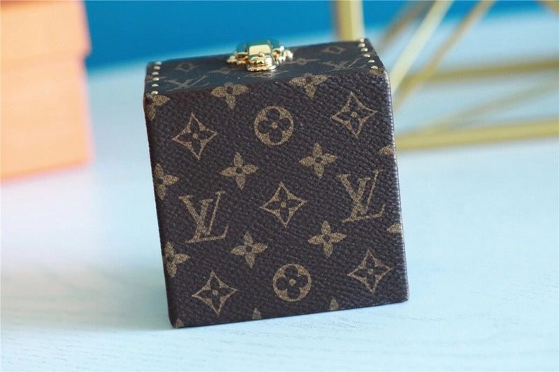 I W Fashion Lu-Vi bags - 9525