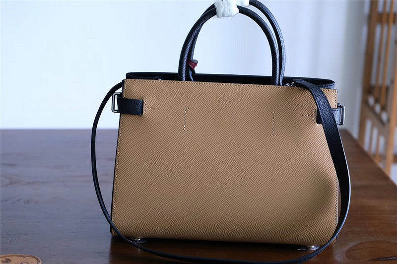 I W Fashion Lu-Vi bags - 8419