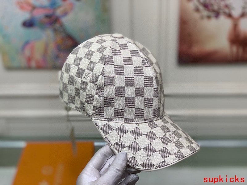 Louis Vuitton Luxury Cap