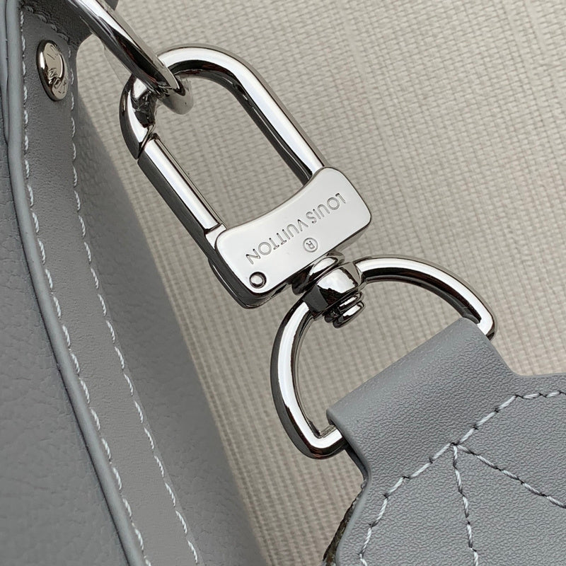 I W Fashion Lu-Vi bags - 17042