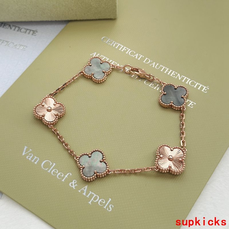 Van Cleef & Arples Jewelry