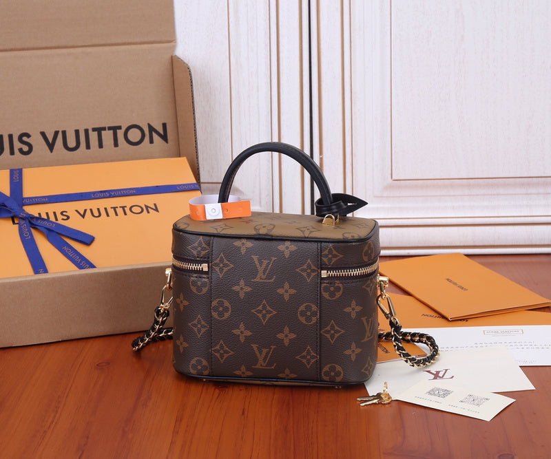 I W Fashion Lu-Vi Bags - 16806