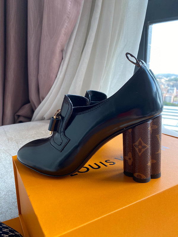 Louis Vuittion Luxury Shoes
