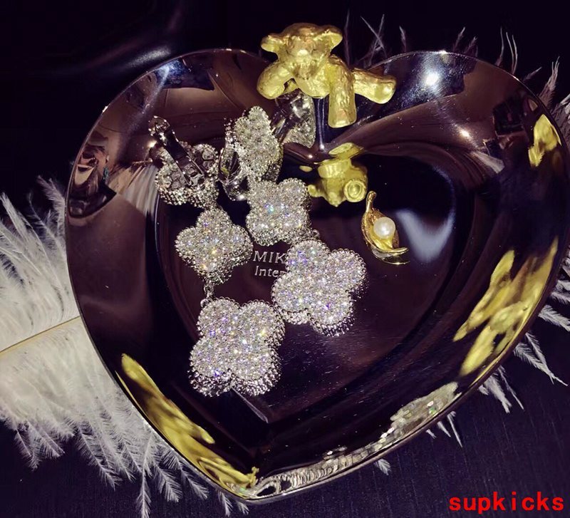 Van Cleef & Arples Jewelry