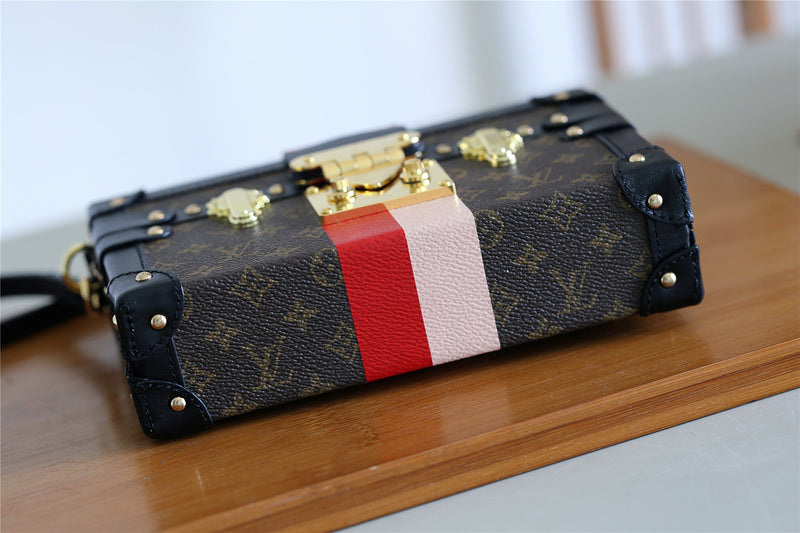 I W Fashion Lu-Vi bags - 8235