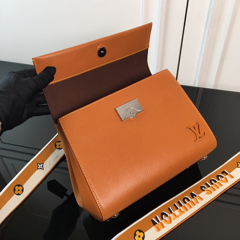 I W Fashion Lu-Vi bags - 17239