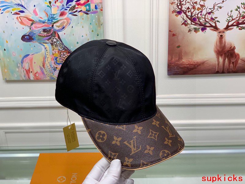 Louis Vuitton Luxury Cap