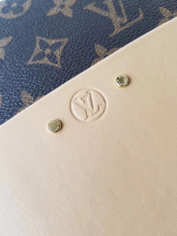 I W Fashion Lu-Vi bags - 17895