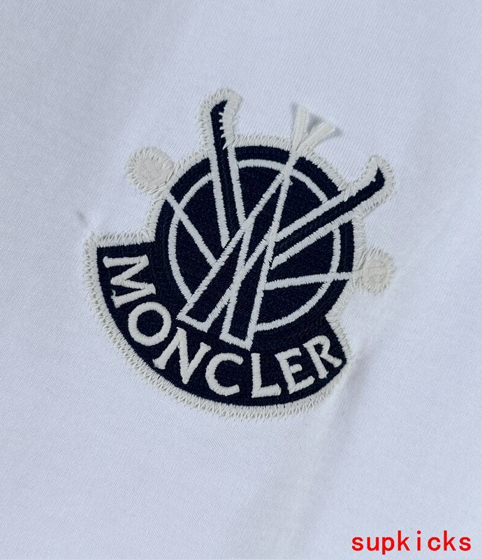 Moncler Luxury Cloth