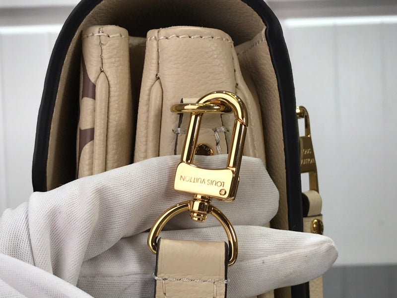 I W Fashion Lu-Vi bags - 17633