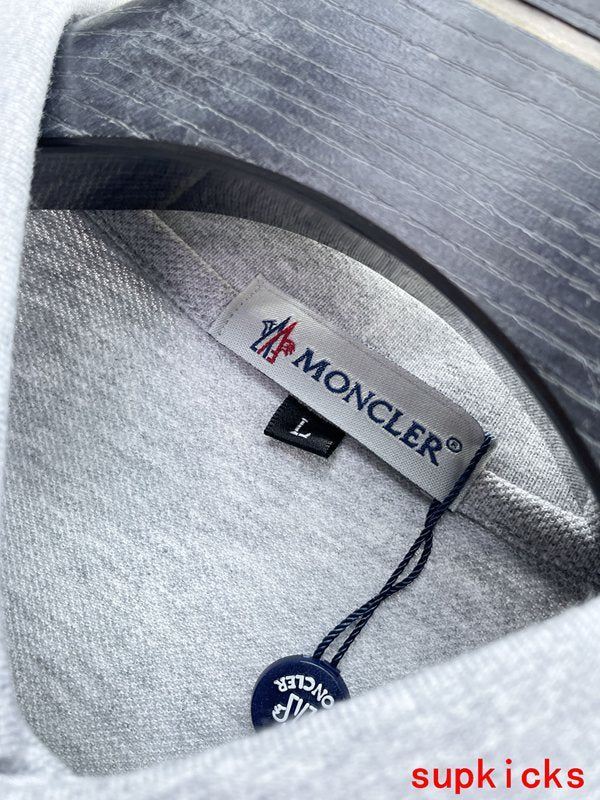 Moncler Luxury Cloth